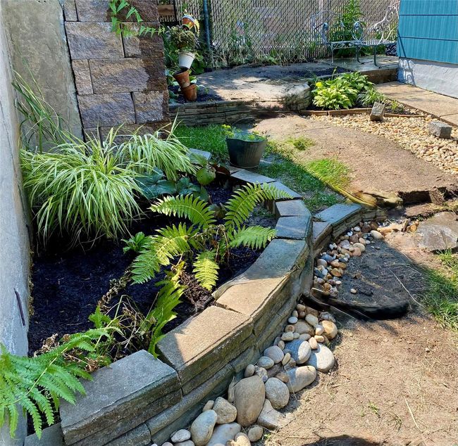 View of yard | Image 14