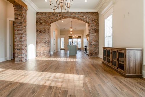 531 Independence Dr, Houma, LA, 70360-2546 | Card Image