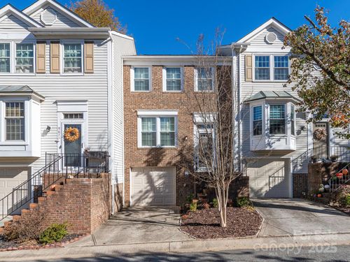9633 Green Gable Ct, Charlotte, NC, 28270-1493 | Card Image