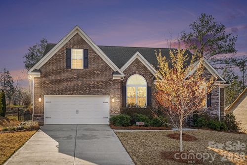 10885 Greenvale Dr, Harrisburg, NC, 28075-9709 | Card Image