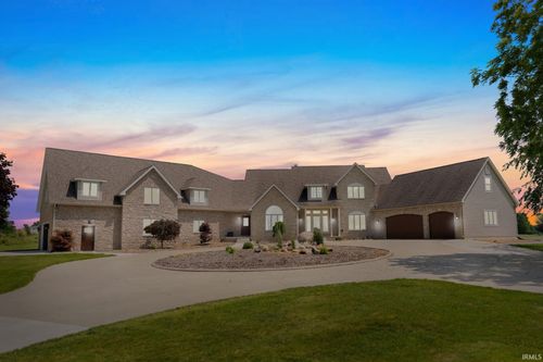 3631 E Pierceton Rd, Warsaw, IN, 46580-8272 | Card Image