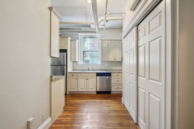 APT-1 - 20 Marshal St, Condo with 1 bedrooms, 1 bathrooms and 1 parking in Brookline MA | Image 8