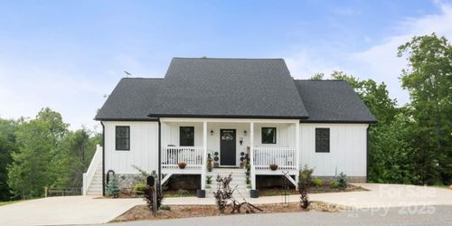 78 Grace Estates Dr, Marion, NC, 28752-2967 | Card Image