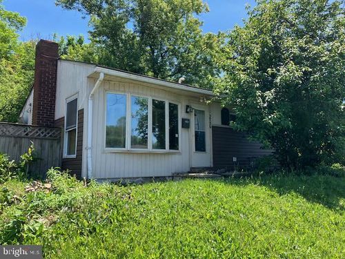 216 Fulton St, HANCOCK, MD, 21750-1220 | Card Image