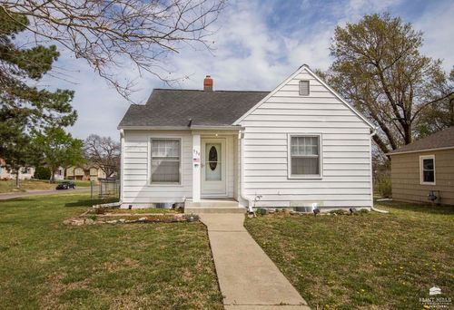 534 W Elm St, Junction City, KS, 66441-3612 | Card Image