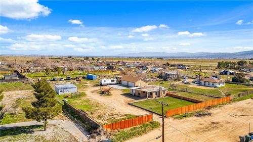 47306 93rd St W, Lancaster, CA, 93536-8604 | Card Image