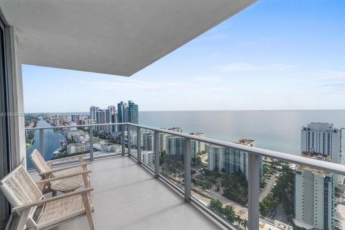 r2501-4010 S Ocean Dr, Hollywood, FL, 33019-3063 | Card Image
