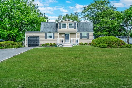 43 College Drive, Brookhaven, NY, 11790 | Card Image