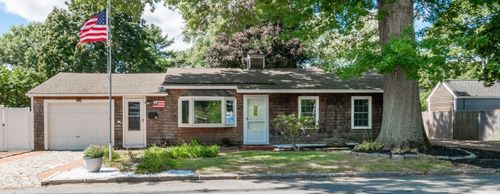 42 Avery St, Ipswich, MA, 01938-1233 | Card Image