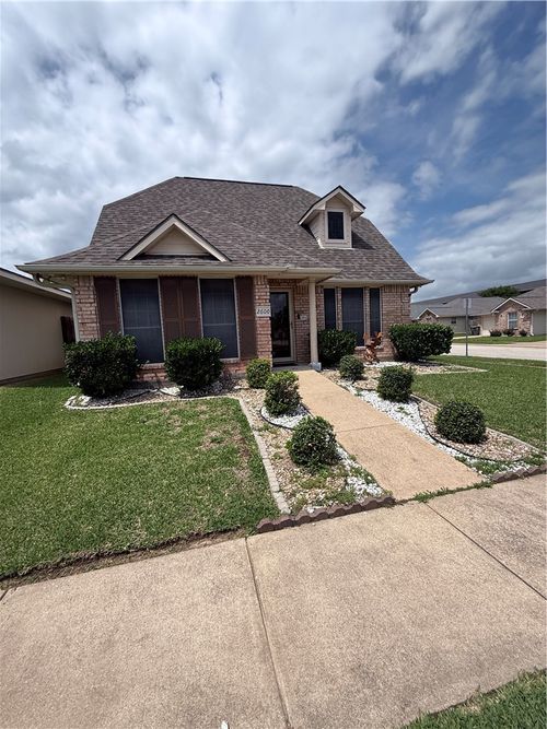 2600 Symphony Park Dr, Bryan, TX, 77802-5931 | Card Image