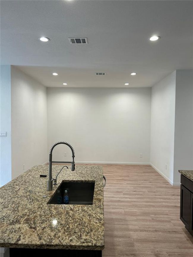 Kitchen to Dining Room | Image 6