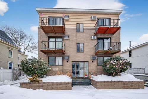 apt-5-16-10-16 Stephen St, Lynn, MA, 01902-2426 | Card Image