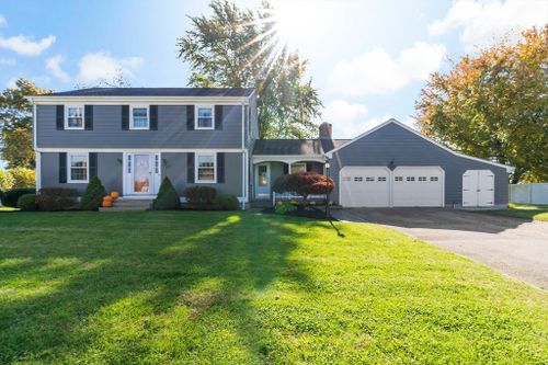 48 Greenhalgh Dr, Seekonk, MA, 02771 | Card Image