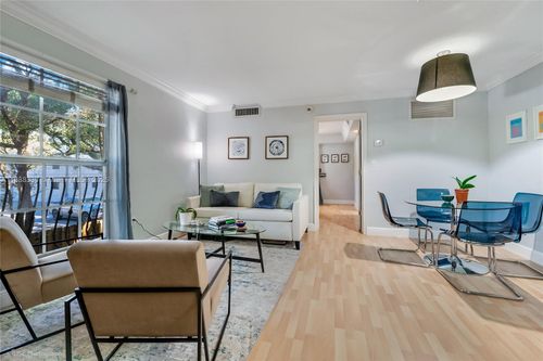 apt-42-3245 Virginia St, Miami, FL, 33133-5247 | Card Image