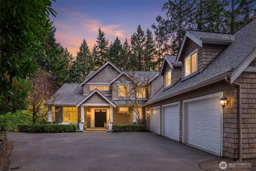 13609 Ne 28th St, Bellevue, WA, 98005-1860 | Card Image