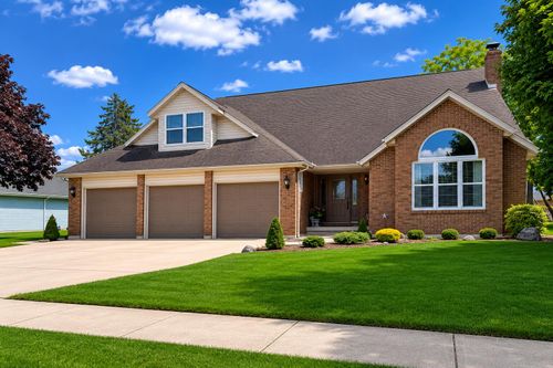 1715 Fenway Ct, Saint Marys, OH, 45885-1360 | Card Image