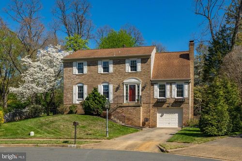 1910 Grand Ct, Vienna, VA, 22182-3413 | Card Image