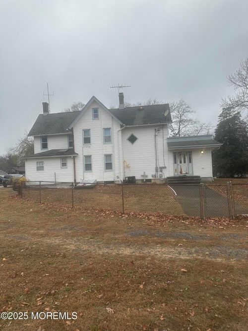 795 Harmony Rd, North Middletown, NJ, 07748-5142 | Card Image