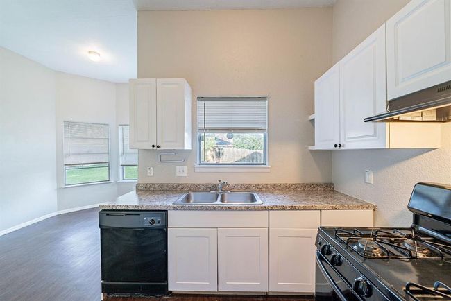 1502 Stevenage Ln, House other with 4 bedrooms, 3 bathrooms and 1 parking in Channelview TX | Image 9
