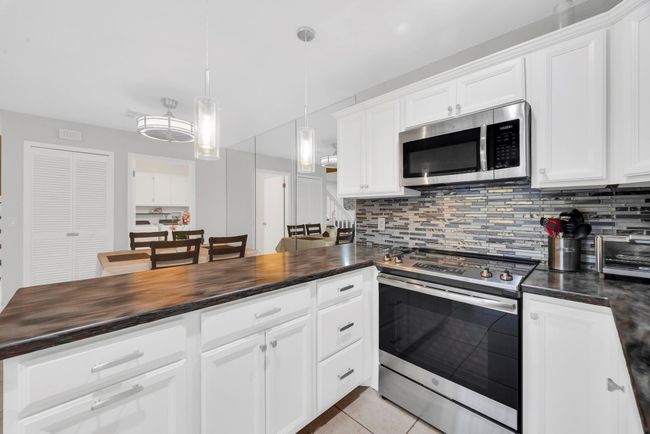 0 - 2004 Se Round Table Dr, Condo with 2 bedrooms, 3 bathrooms and null parking in Port St. Lucie FL | Image 15