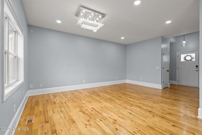 126 Lightwater Dr, House other with 4 bedrooms, 3 bathrooms and 2 parking in Aberdeen NC | Image 6