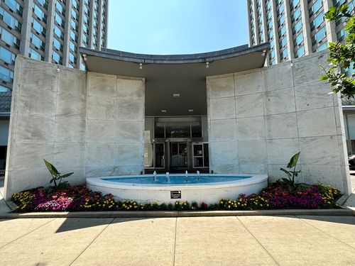 apt-1504-3600 N Lake Shore Dr, Chicago, IL, 60613-4651 | Card Image