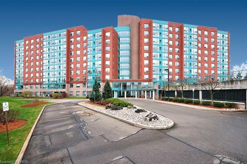 207-55 Blue Springs Dr, Waterloo, ON, N2J4T3 | Card Image