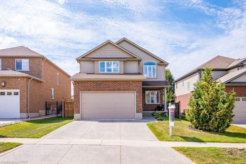 455 Westcroft Dr, Waterloo, ON, N2T3A1 | Card Image