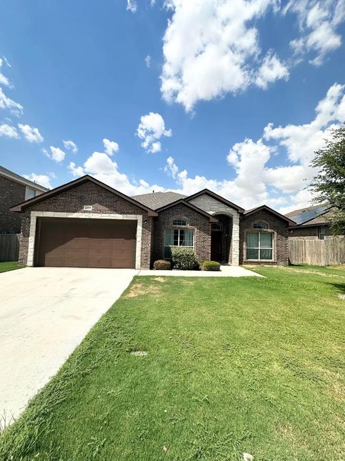 2303 Sky View Rd, Midland, TX, 79705-2381 | Card Image