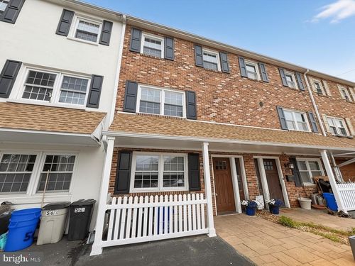 561 W Marshall St, WEST CHESTER, PA, 19380-2221 | Card Image