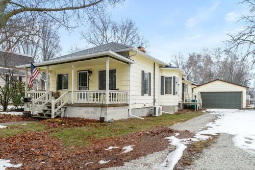 606 N 6th St, Saint Clair, MI, 48079-4836 | Card Image