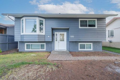 392 Whiteland Drive Ne, Calgary, AB, T1Y3M7 | Card Image
