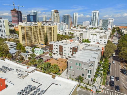 370 6th St S, SAINT PETERSBURG, FL, 33701-4449 | Card Image