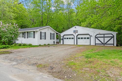 81 Nichols St, Madison, ME, 04950-1506 | Card Image
