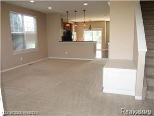 106-11110 Egret Ln, Wolverine Lake, MI, 48390-5429 | Card Image