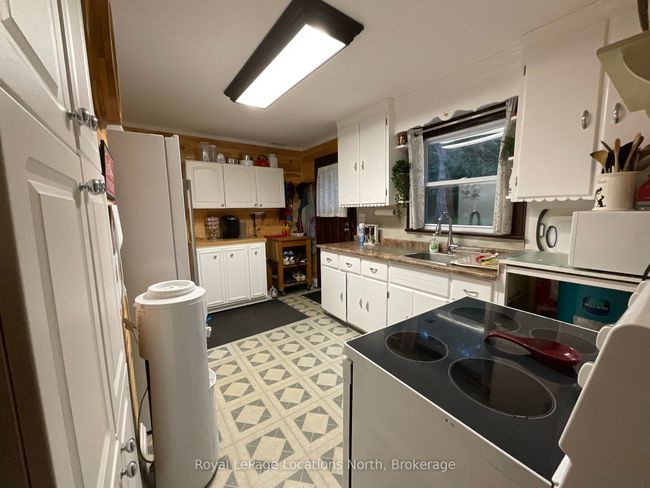 345 Doe Lake Rd, House other with 4 bedrooms, 1 bathrooms and 8 parking in Katrine ON | Image 17