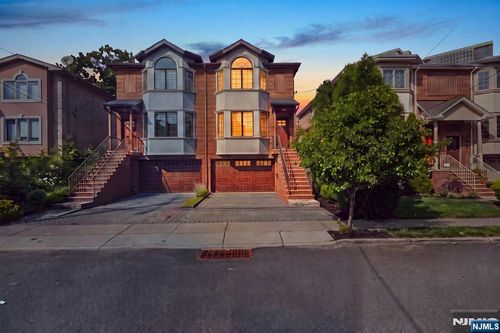 227 Lafayette Ave, Cliffside Park, NJ, 07010-2508 | Card Image