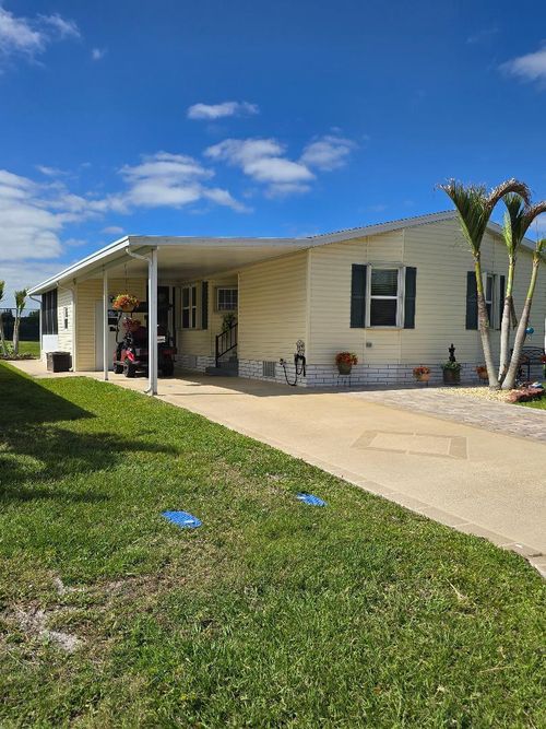337 Seahorse Ter, Fort Pierce, FL, 34982-7945 | Card Image