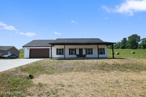 252 Old Middlesboro Hwy, La Follette, TN, 37766-7215 | Card Image