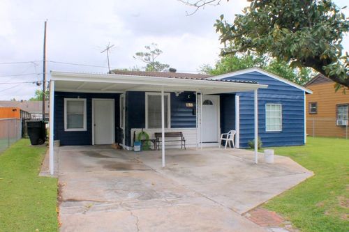 3827 Landa Lane, Houston, TX, 77023 | Card Image