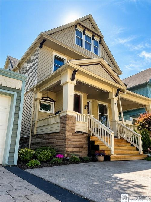 135 Norwood Ave, Buffalo, NY, 14222-2152 | Card Image