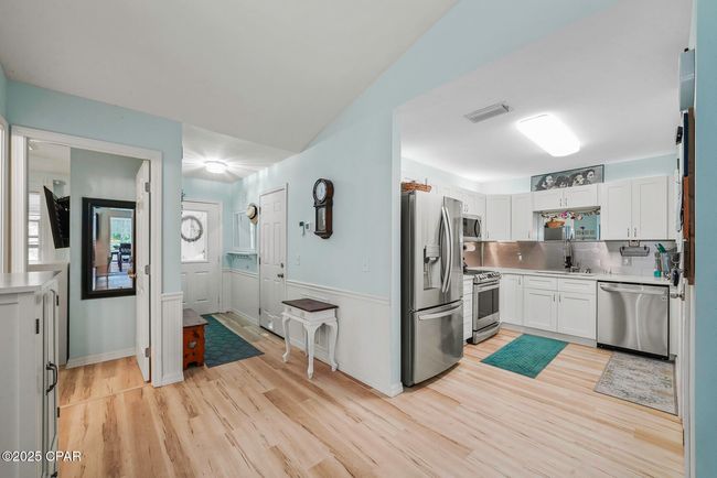 277 Country Club Rd, Home with 2 bedrooms, 2 bathrooms and null parking in Port St. Joe FL | Image 5