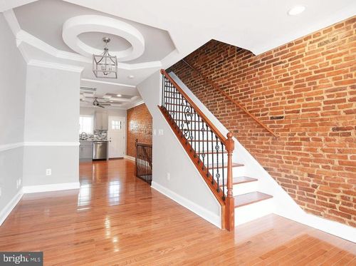 2624 Llewelyn Ave, BALTIMORE, MD, 21213-3738 | Card Image