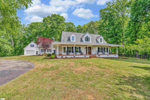 60 Clark Rd, Taylors, SC, 29687-5927 | Card Image