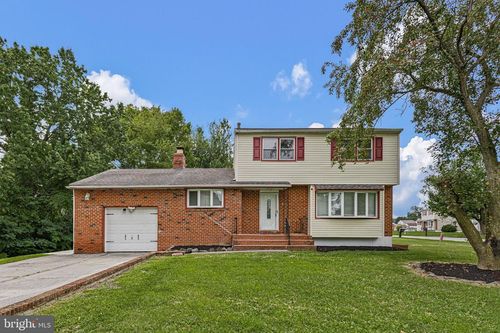 2 Skelton Dr, NEW CASTLE, DE, 19720-4425 | Card Image