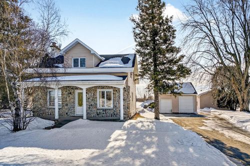 319 Ch. De La Côte-St-Louis E., Blainville, QC, J7C0V1 | Card Image