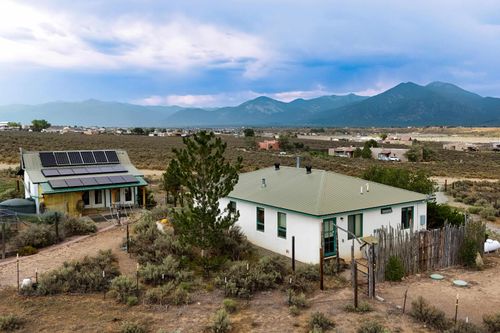 32 Sugar Ln, El Prado, NM, 87529-4003 | Card Image
