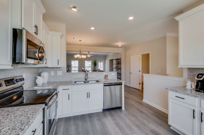 292 Kinsale Dr, Condo with 4 bedrooms, 4 bathrooms and 4 parking in Spring Hill TN | Image 5