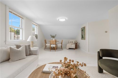 3-27 Dean Ave, Newport, RI, 02840-4431 | Card Image