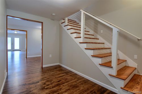 22256 Monterey Dr, Woodhaven, MI, 48183-2229 | Card Image